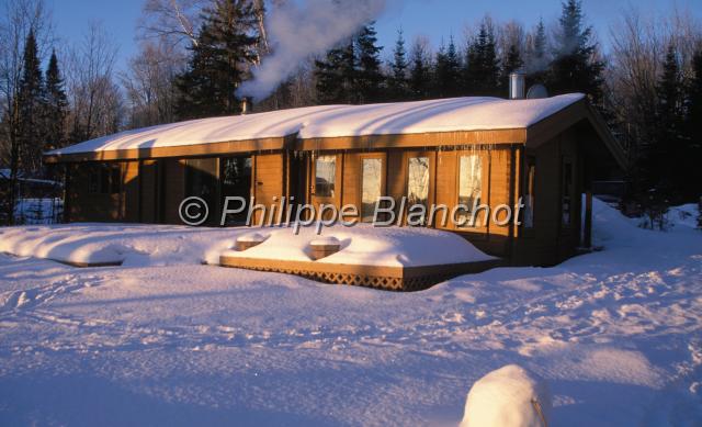 canada ontario  15.JPG - Châlet canadienVoyageur QuestParc Algonquin sous la neigeOntarioCanada
